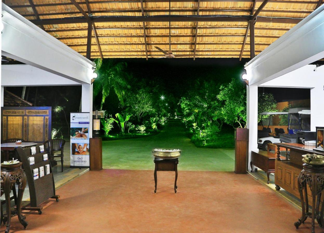 Estuary Sarovar Premiere Poovar Island Kültér fotó